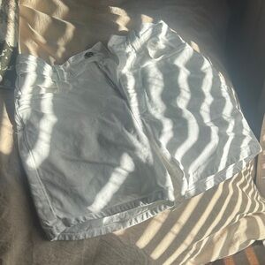 ZARA White Denim Shorts - Classic Five-Pocket Style